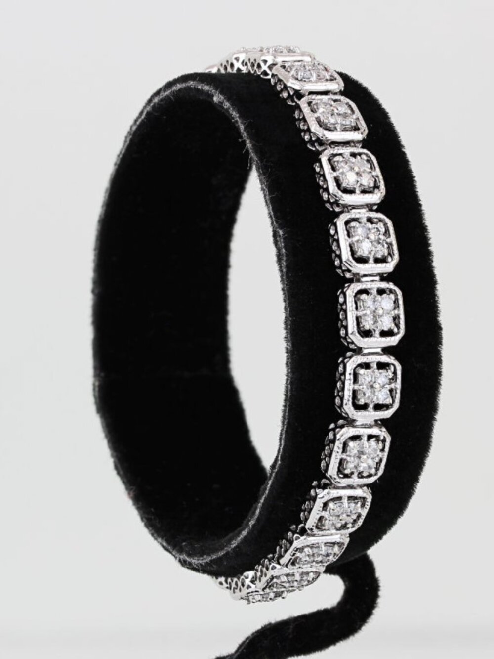 14K White Gold Diamond Cluster Tennis Bracelet 6.75” Elegant Luxury Women’s Gift